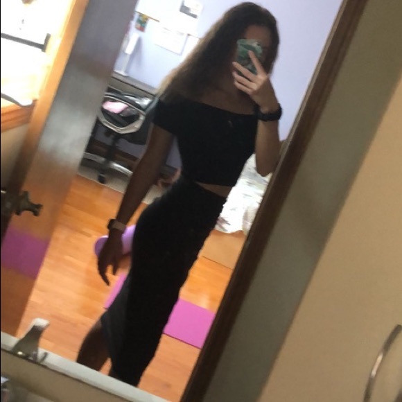 Pretty Little Thing skirt - Picture 6 of 6